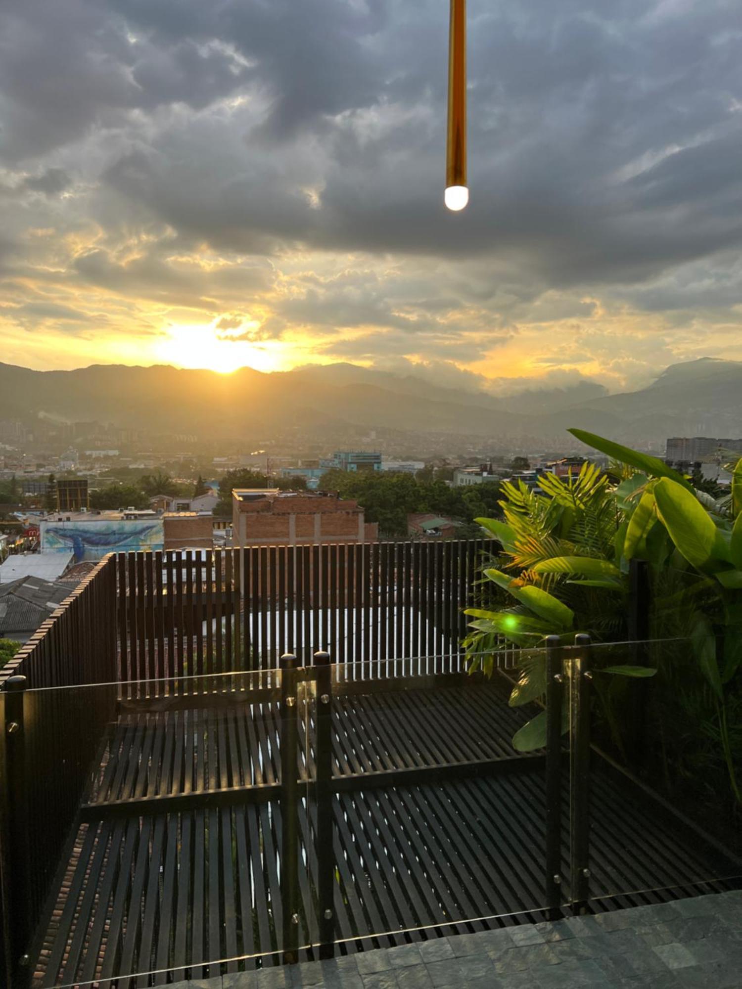 Hotel Zelva Negra Medellín Exterior foto